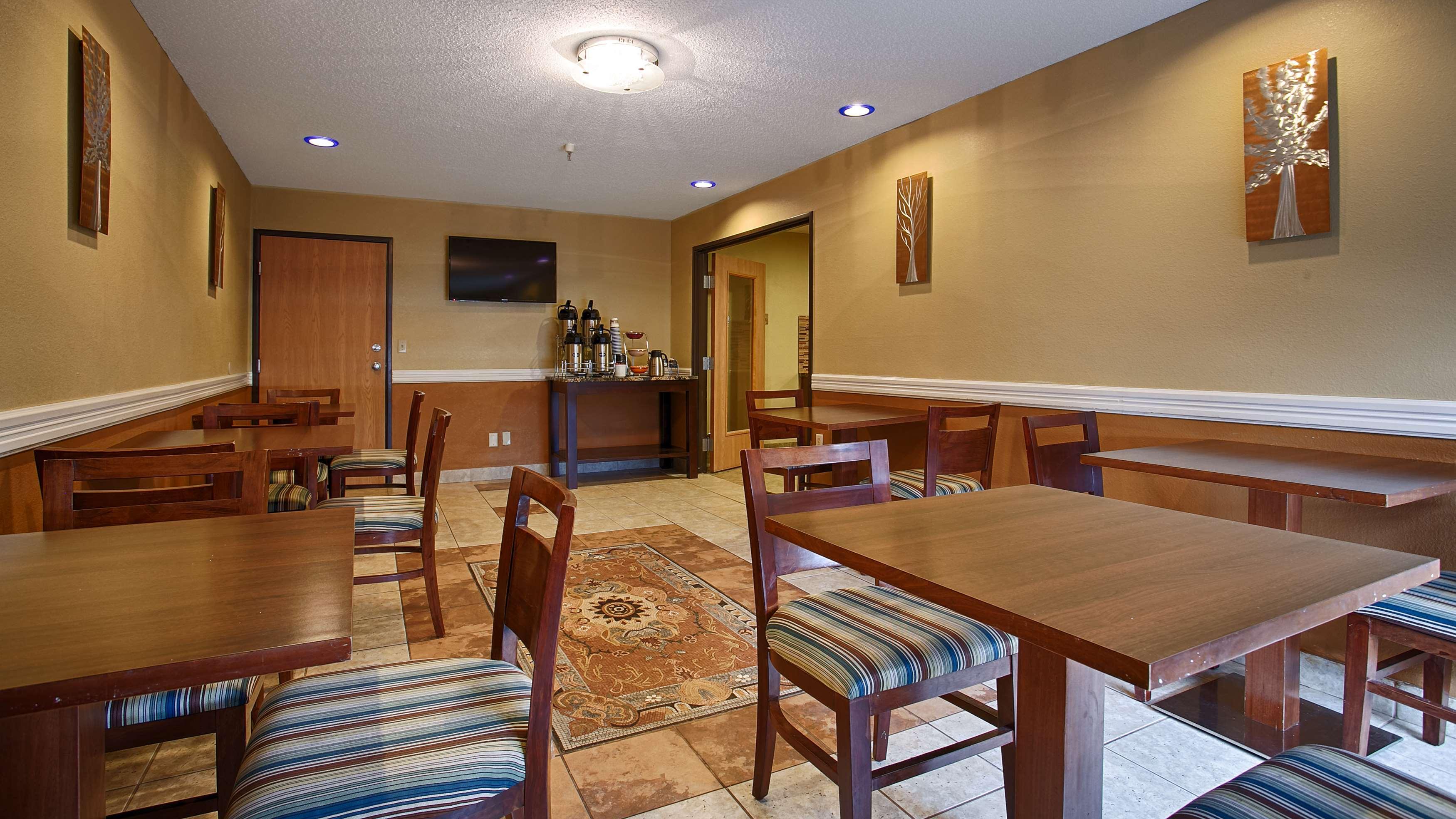 Best Western Alexandria Inn Exterior photo