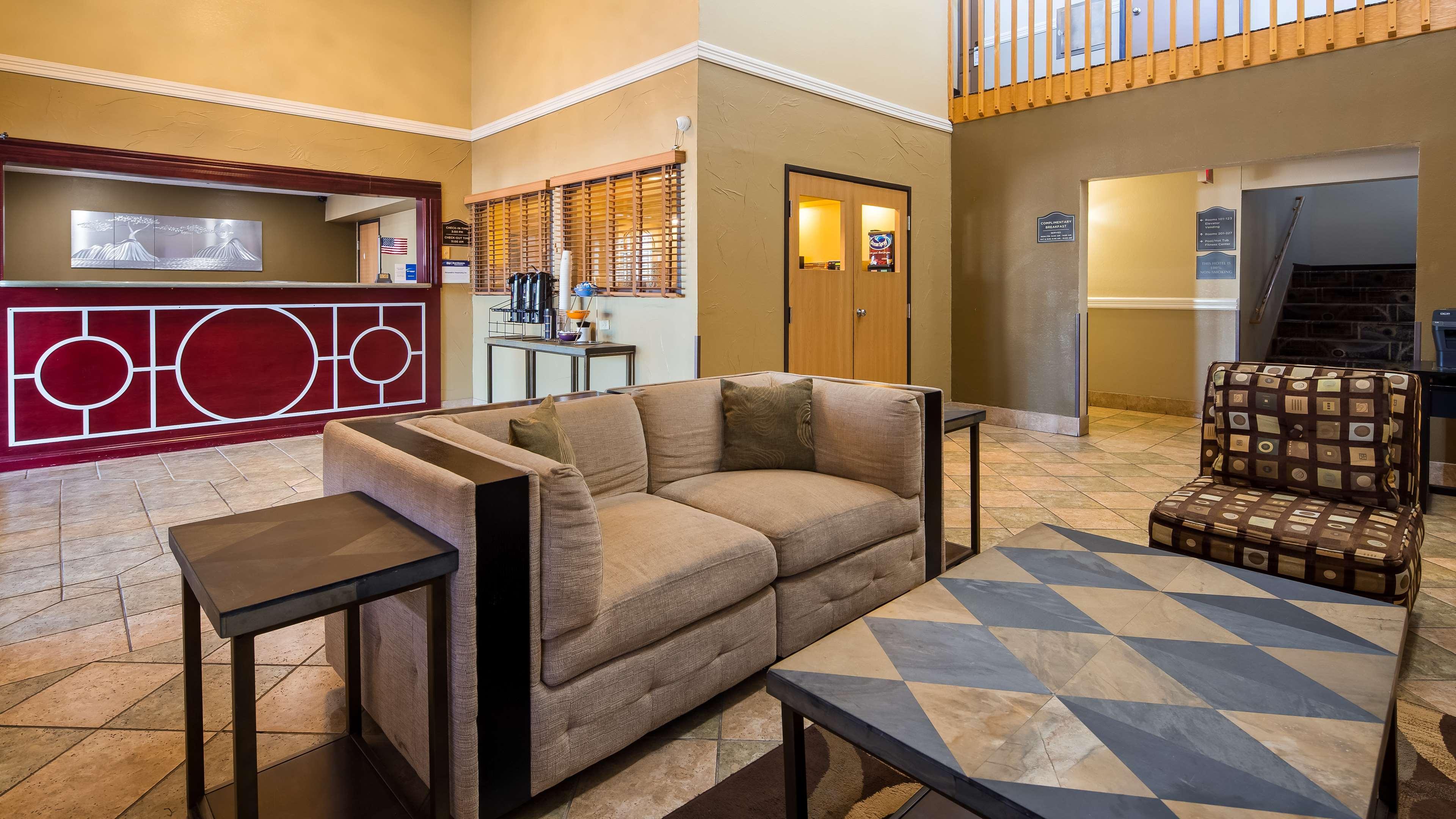 Best Western Alexandria Inn Exterior photo