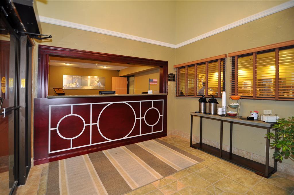 Best Western Alexandria Inn Interior photo